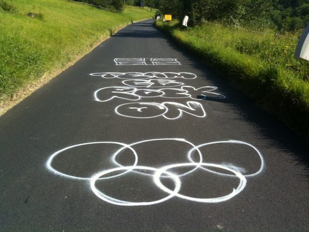 boxhill olympic rings Olympic rings graffiti on Box Hill Zig Zag