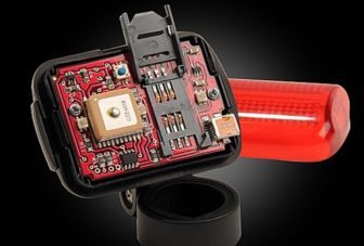 Hidden under the Spylamp2 tracker's cover, is more than you would thhink