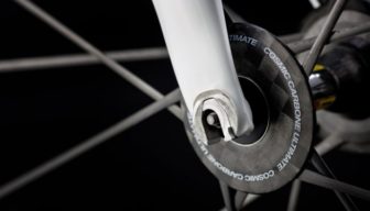 Aeroad CF Rake shift allows you to alter the steering rake.