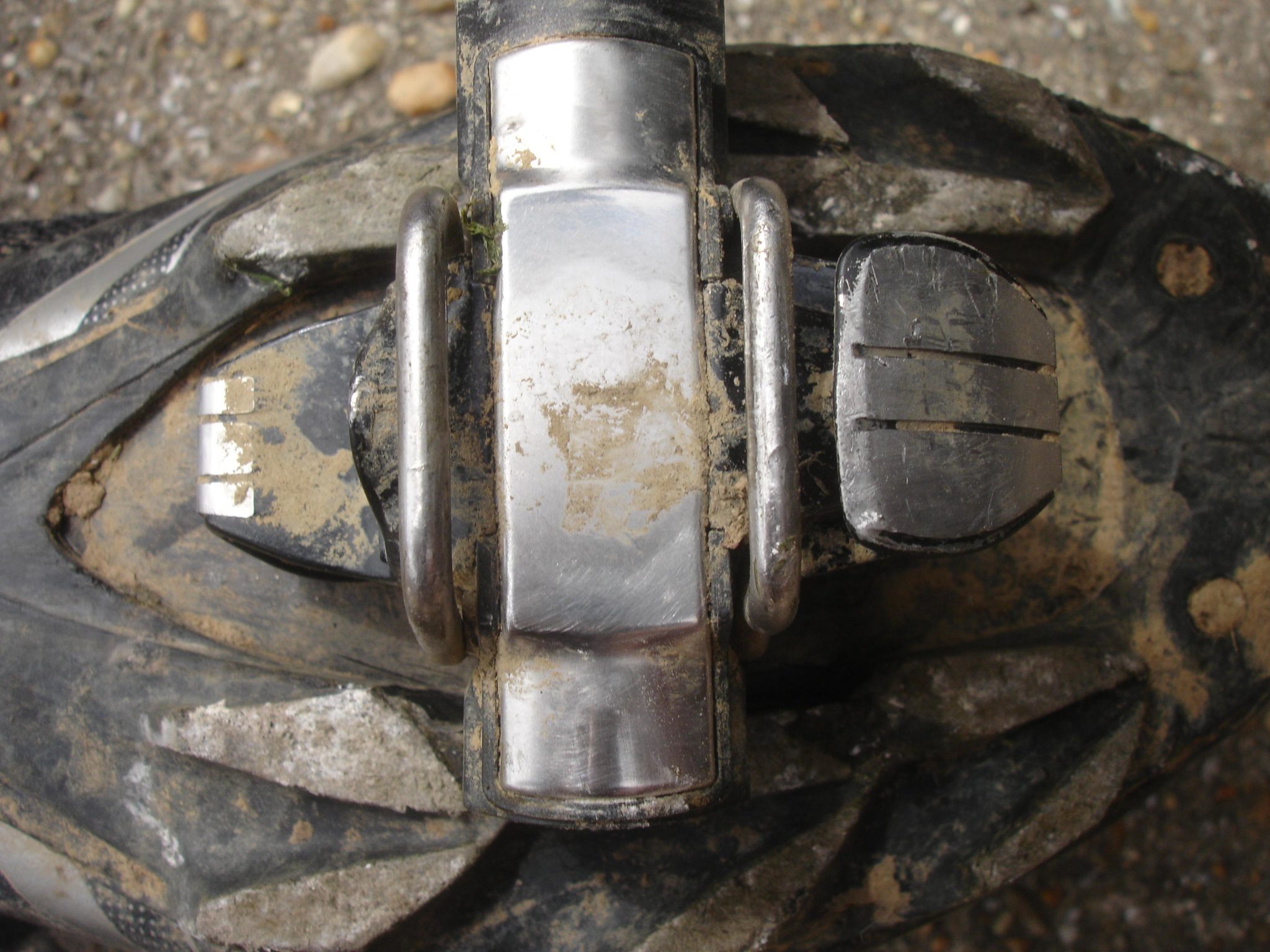 Clipped in you can see the deflectors have started to wear