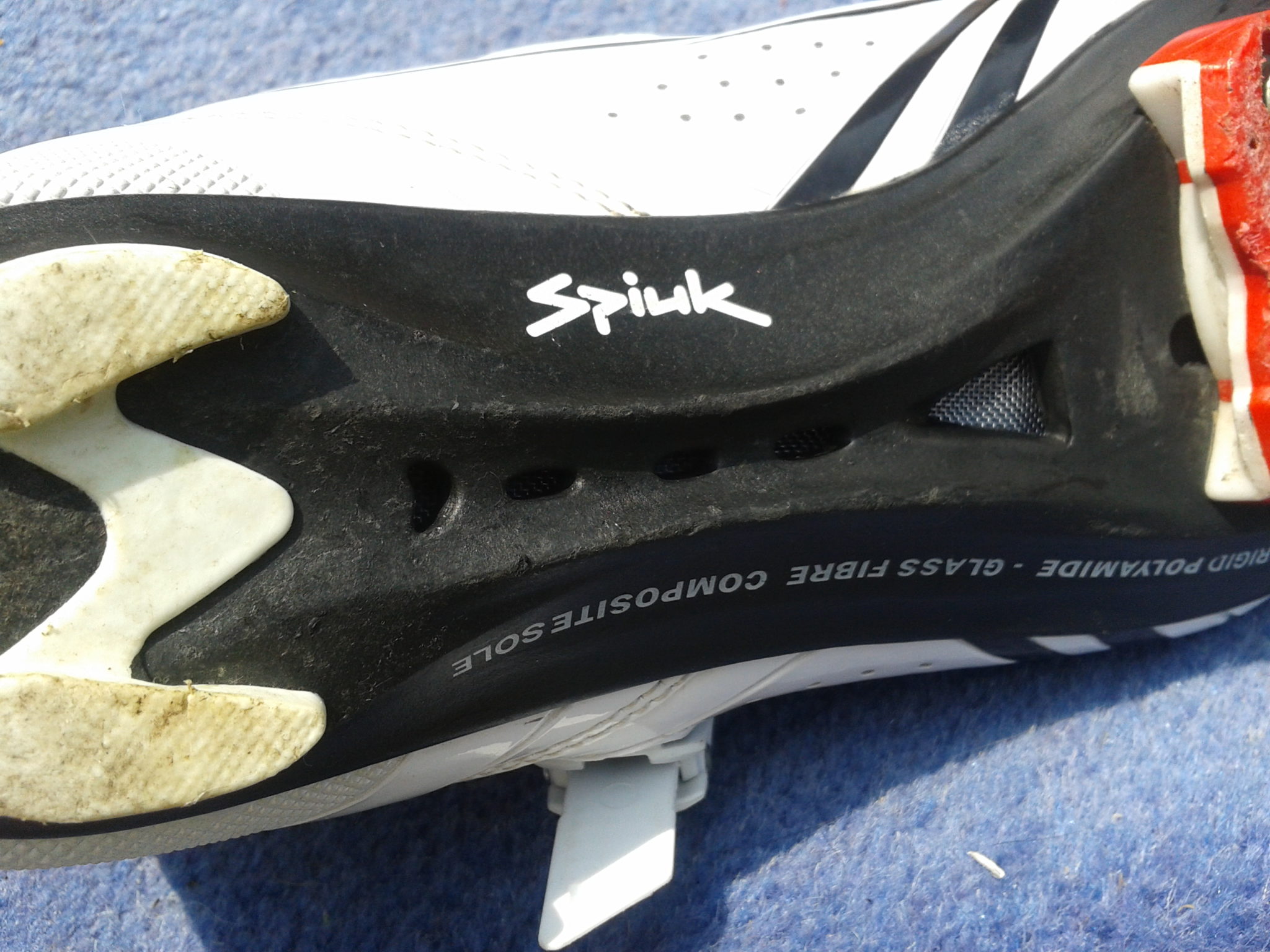 Plenty of airflow to your foot for summer cycling
