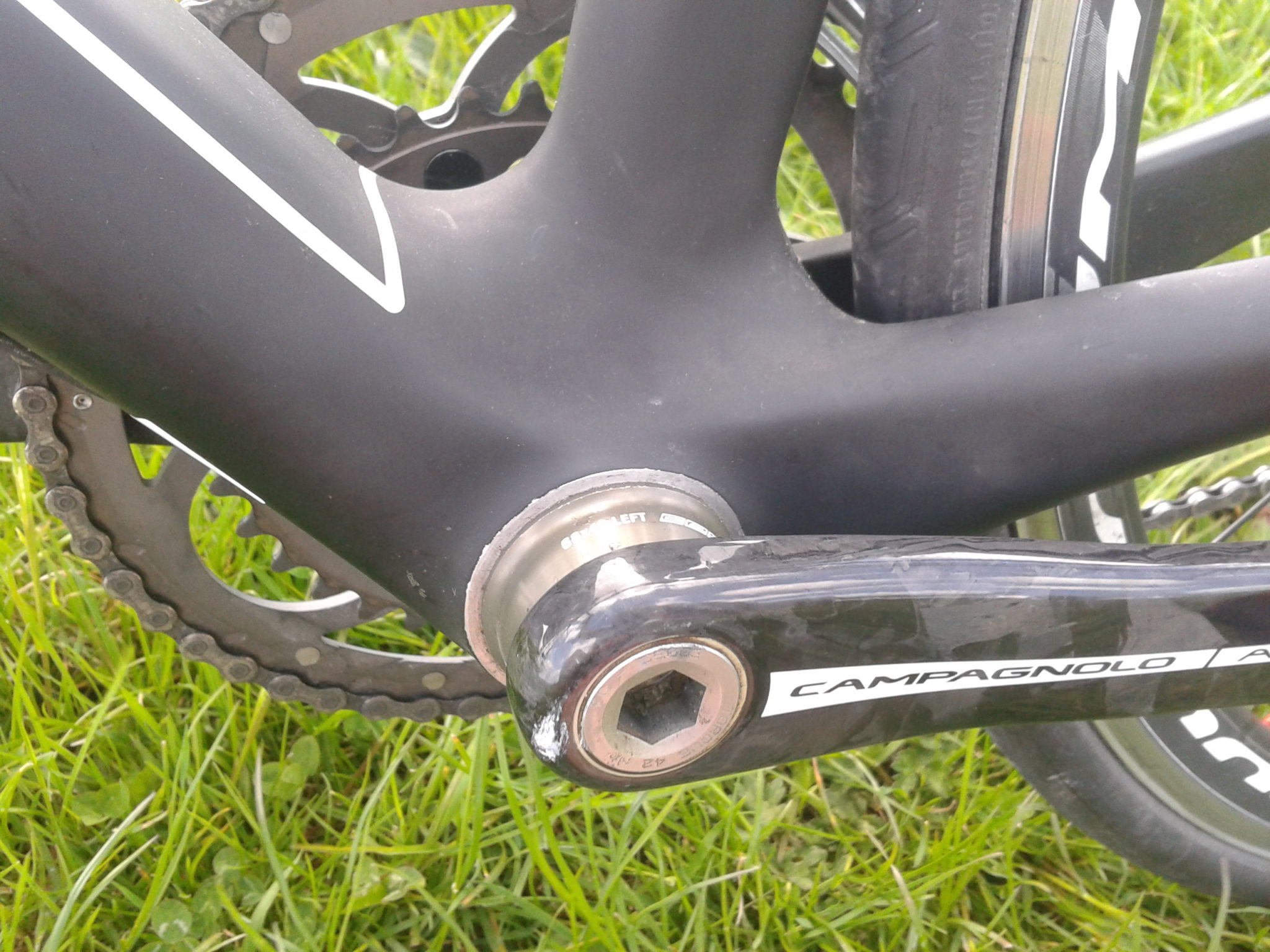 BB30 bottom bracket, carbon cranks, deep chain stays and a massive bottom bracket , keeps flex to a minimum