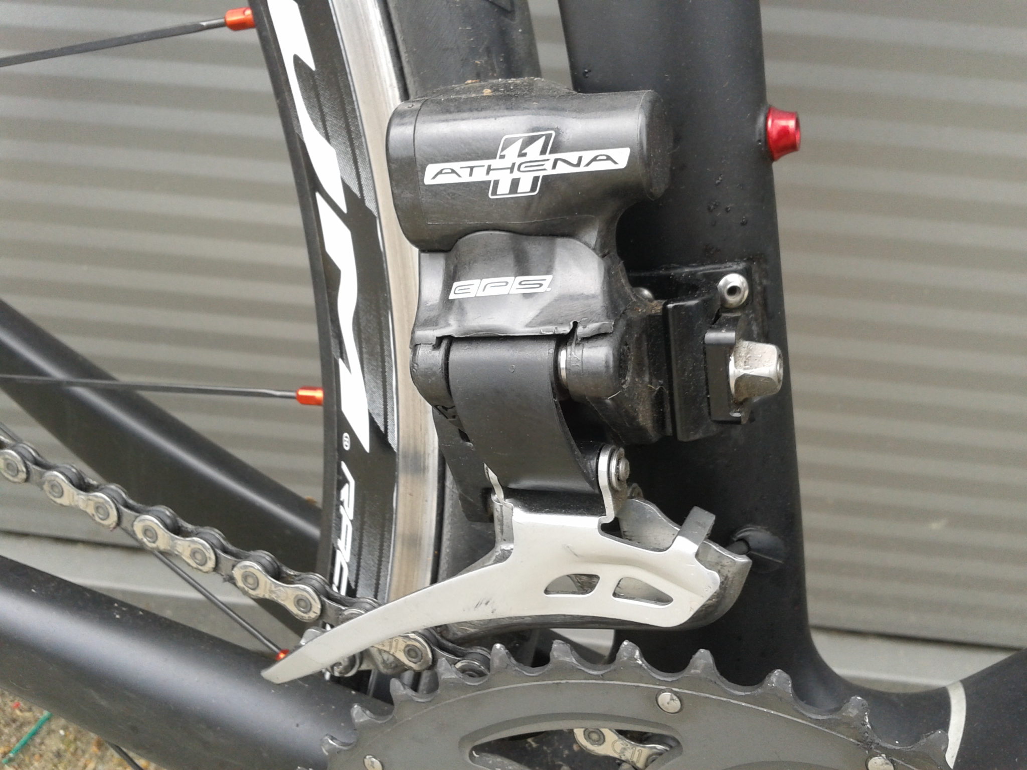 The Athena derailleur uses the same motors as it's more expensive siblings