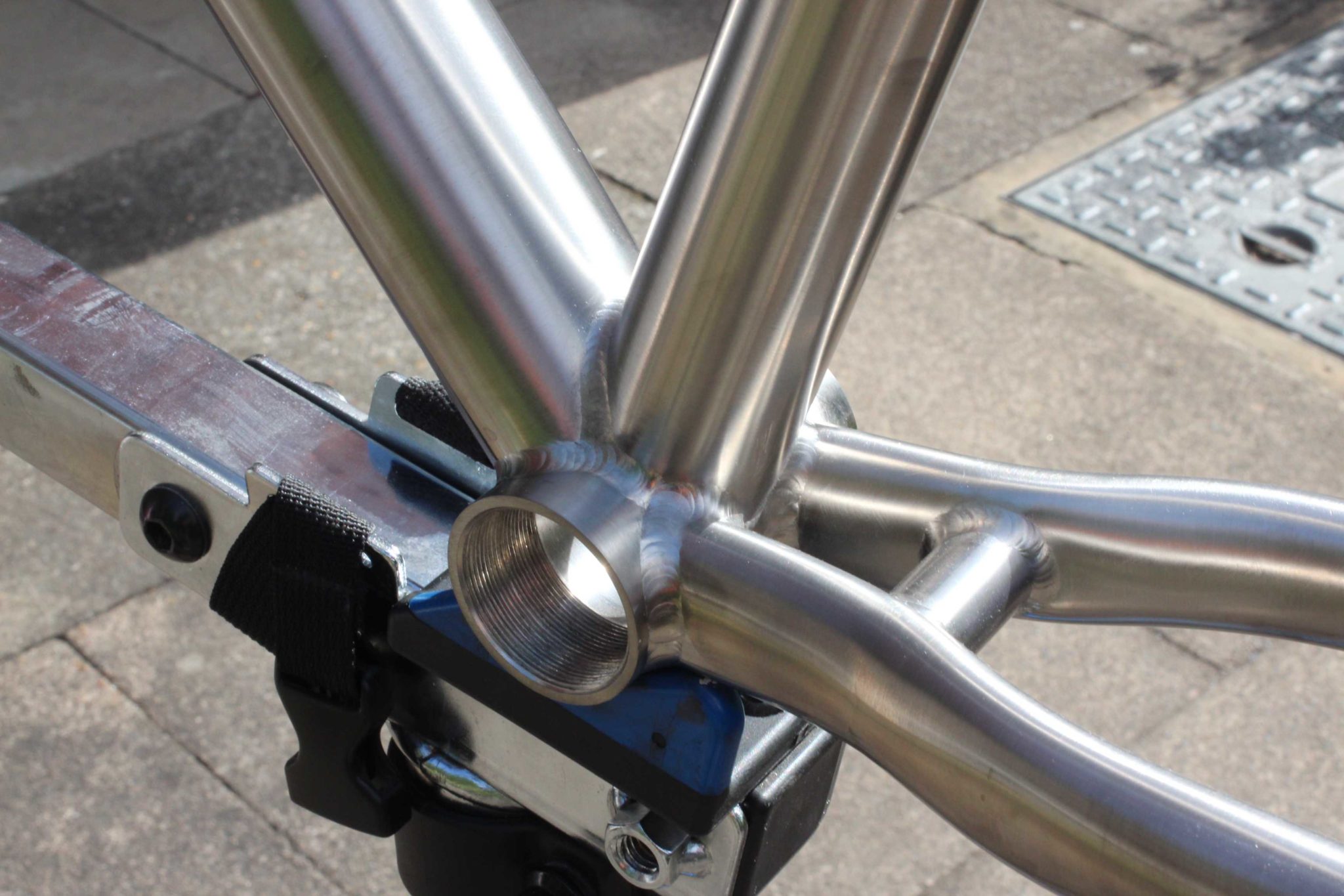 Van Nicholas bottom braket