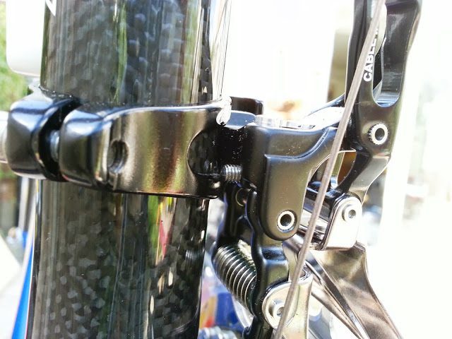 Dura-Ace 9000 front mech support bolt sat against band on test bike
