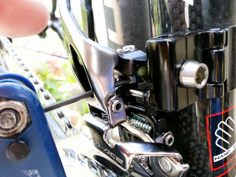 Dura-Ace 9000 front mech support bolt