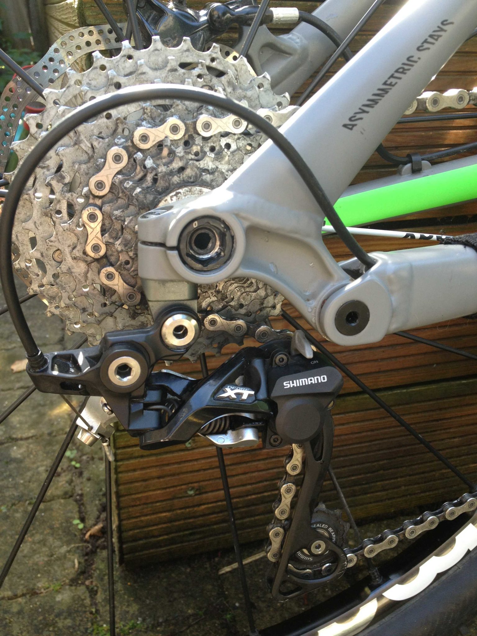 Crisp and dependable Shimano XT