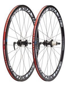 RC Assault CX clincher