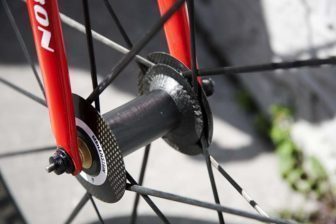 Meilenstein front hub