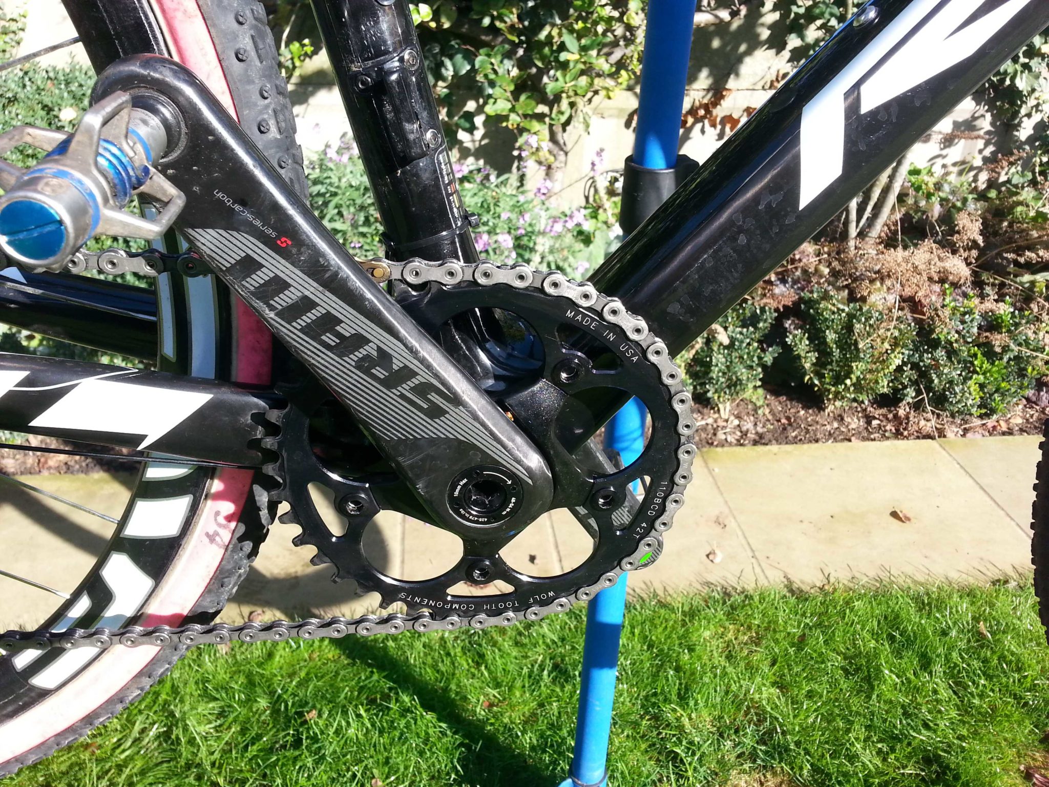 SRAM Red 22 crankset but with single chainring set-up...