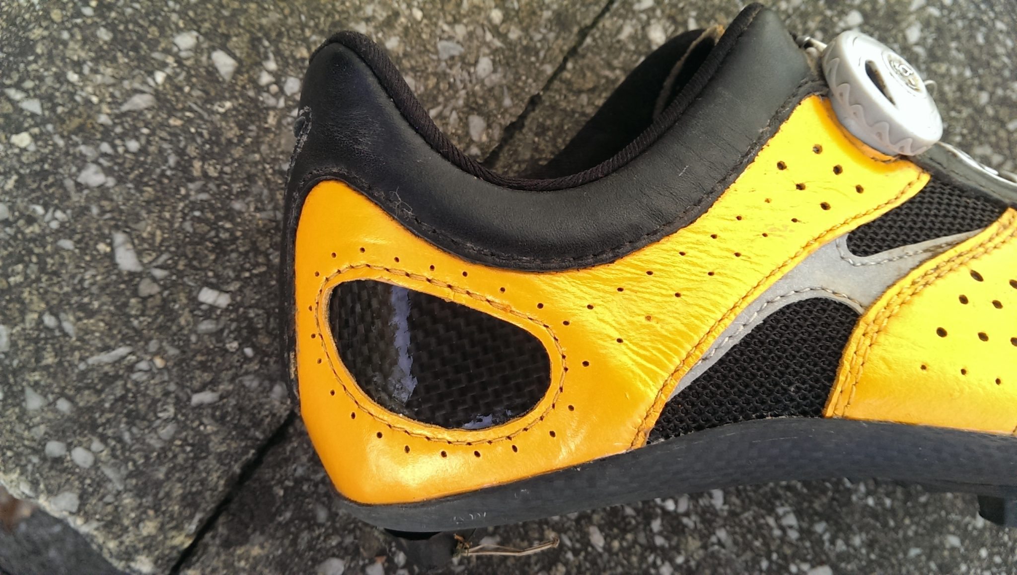 Heel cup is heat mouldable