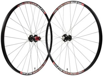 Stans NOTUBES Iron Cross