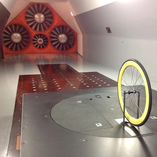 Rail_wind_tunnel_1