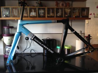 Blue, grey and black colour scheme is a winner here at CycleTechReview.com