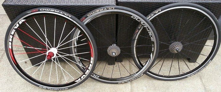 White spokes stand out and are guaranteed to get you noticed