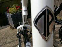 Reassuringly the Nanoo is just missing a seat tube to make it a traditional diamond frame