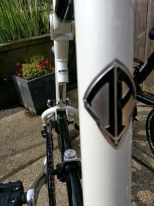 Reassuringly the Nanoo is just missing a seat tube to make it a traditional diamond frame