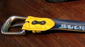 One of Buckit's trademark features is the use of a chain link to fix the belt loop in place - very cool