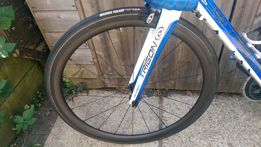 Carbon wheels are generally of wide section and of various depths - these are 27mm wide and 40mm deep