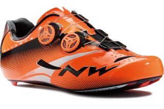 NorthwaThe Northwave Extreme Tech Plus uses an exclusive 0.5mm Speedplay adaptorve Extreme Tech Plus