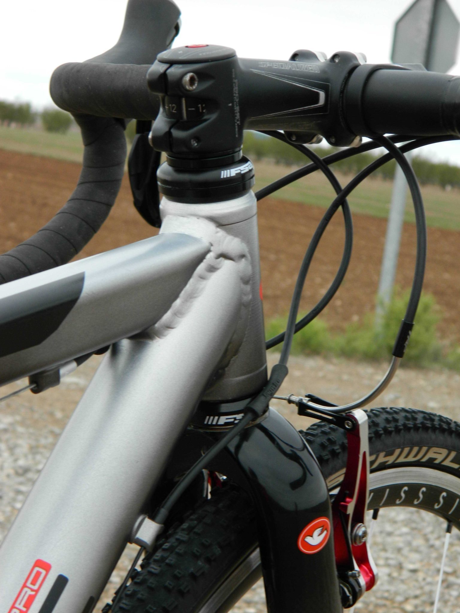 Kinethic Gravel Bike