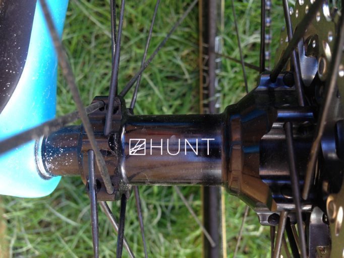 Forged and CNC’d 6061-T6 heat-treated aluminium alloy body and high-grade bearings by EZO Japan and S&S