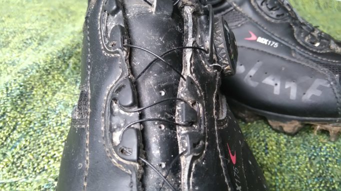 The Lake MX175 has various lacing paths, allowing you to fine tune your fit