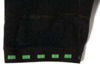Touches of colour on the gripper band