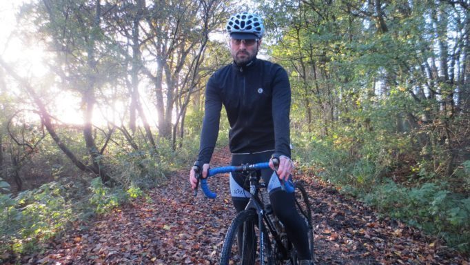 Lightweight and windproof fabric keep you comfortable on those cold crisp days.