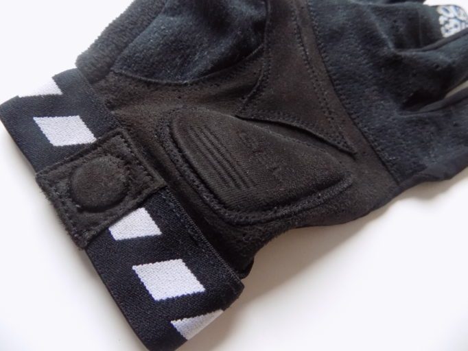 Minimalist 2mm Doctor Gel padding provides relief on long rides