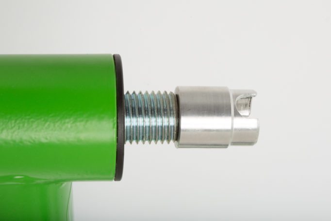 Solid fittings on the Kinetic Road Machine Smart trainer