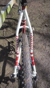 Curved seatstays for additional comfort and compliance