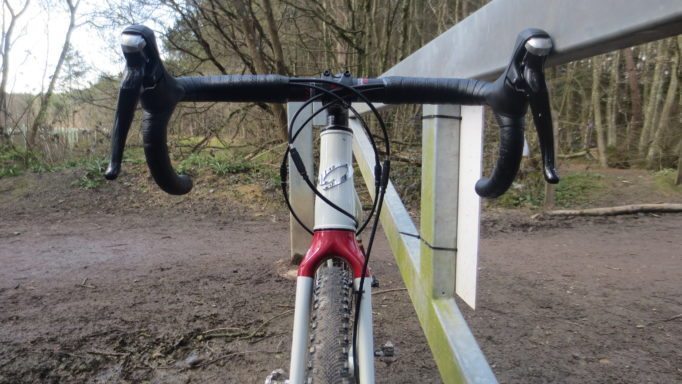 A tapered headset aids front end stiffness on the Niner RLT 9 STeel