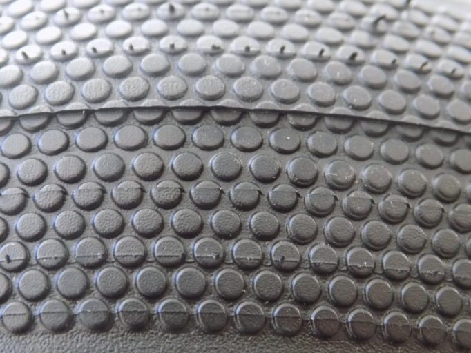 Underneath that dimpled Triple Star Compound sits a Level 5 V-Guard puncture belt. Now doesn't all that technology fill you with confidence?