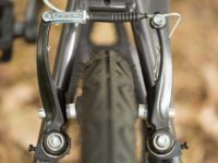 Decent brakes that work, shame that a lot of manufacturers consider that optional on kids bikes