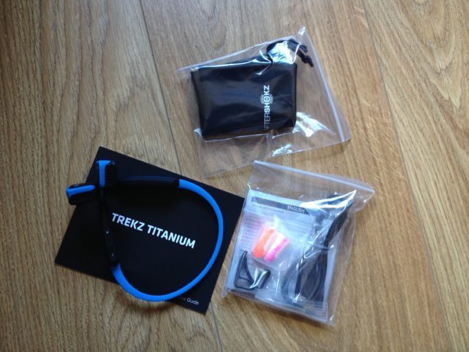 What's in the bag? The Trekz Titanium include various size adaptors to fine tune your fit