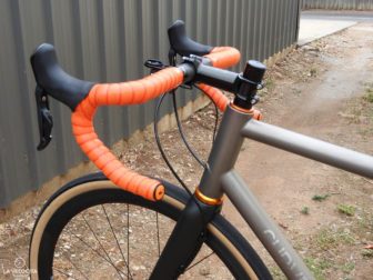 The Syntace Racelite Carbon handlebars are designed for making long rides over less than perfect roads, bearable