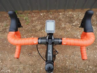 The short drops and reach are perfect for riders with smaller hands