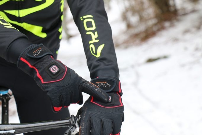With a press of the button the Heat Concept gloves will be warming your hands