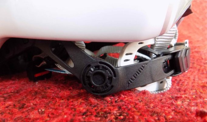The Custom Fit System on the Valparola allows you to position the rear pads as you wish