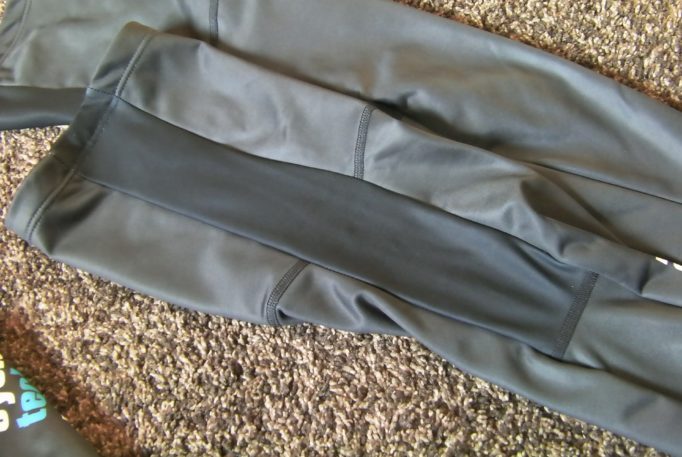 Stretch panels on the back of the leg warmers