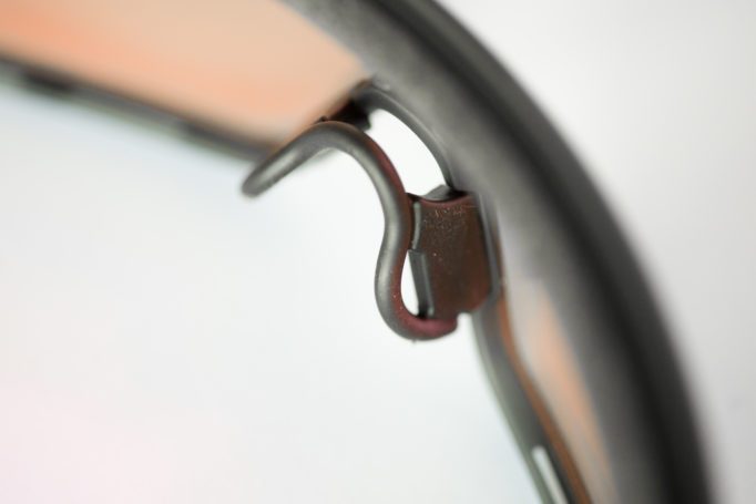 The nose piece is also adjustable