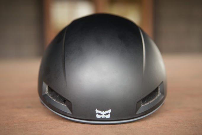 Only two vents on the front of the Tava helmet, but overheating wasn't a problem