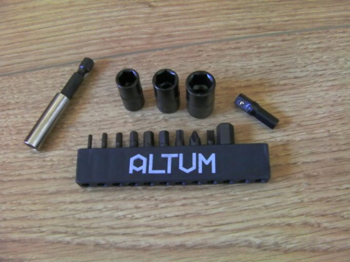 The MODUAL's bits are stored securely when not in use, so you won't lose them