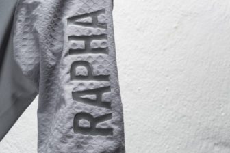 Aero detailing on the sleeves