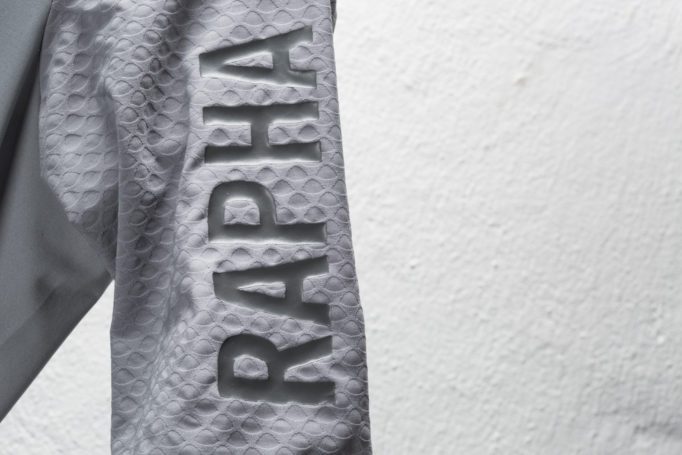 Aero detailing on the sleeves