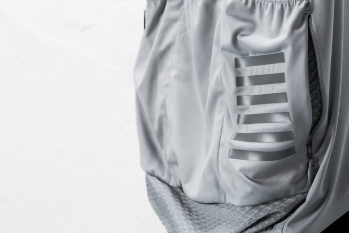 Three rear pockets and a fourth zipped one