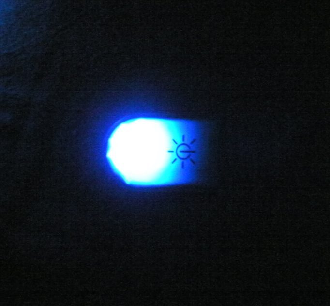 Fhoss Clip On Magnetic Light