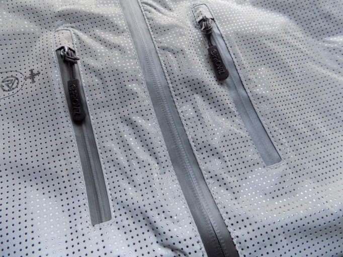 Up front two more vents help with climate control and offer extra storage