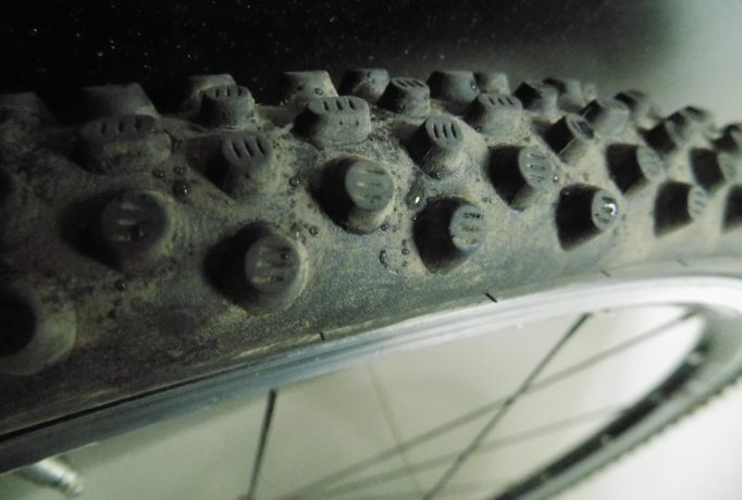 Side on and you can get a better view of those lugs